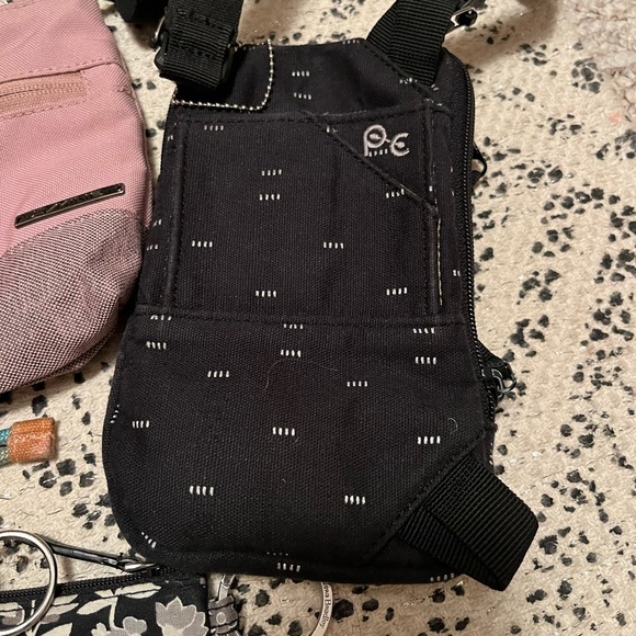 Lot of 3 Dakine/Po Campo Travel Crossbody Bags & Wallets - Picture 5 of 9